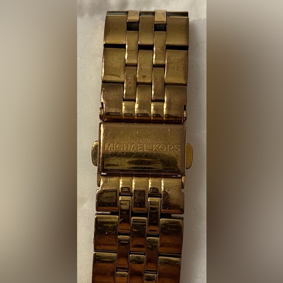 Michael Kors Watch - Picture 2 of 2